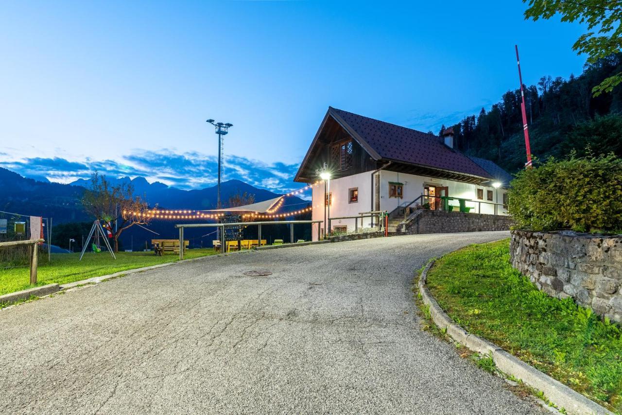 Camping & Caravan Zoncolan โอวาโร ภายนอก รูปภาพ